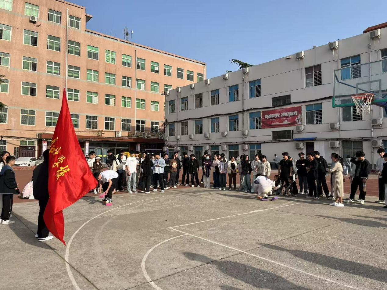 团结协作展现青春风采     信息系趣味运动会圆满落幕